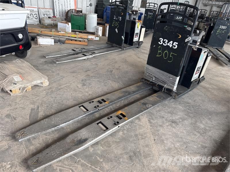 Crown PC4500-80 8000 lb Electric Pallet Jack Ručni paletar