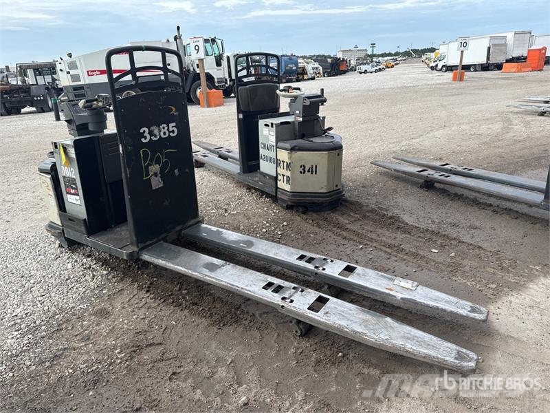 Crown PC4500-80 8000 lb Electric Pallet Jack Transpaletas Manuales