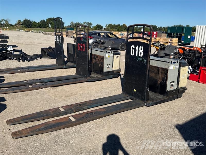Crown PC4500-80 8000 lb Pallet Jack Kézi raklapemelő