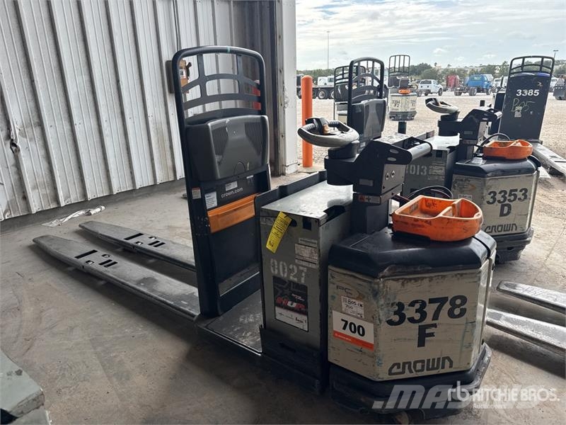 Crown PC4500-80 8000 lb Electric Pallet Jack 手拉式油壓拖板車