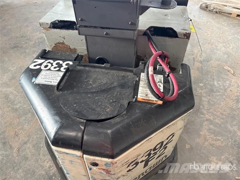 Crown PC4500-80 8000 lb Electric Pallet Jack Ručný paletový vozík