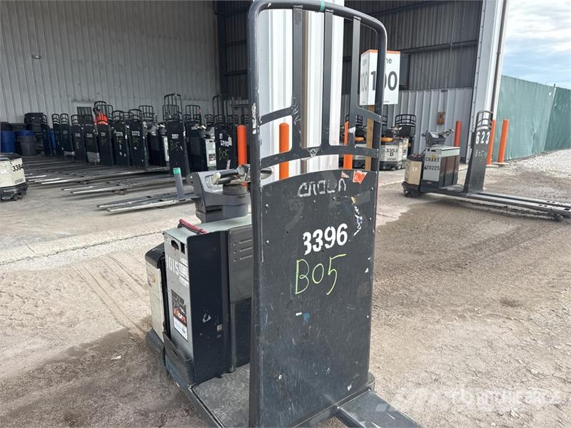 Crown PC4500-80 8000 lb Electric Pallet Jack Ručni paletar