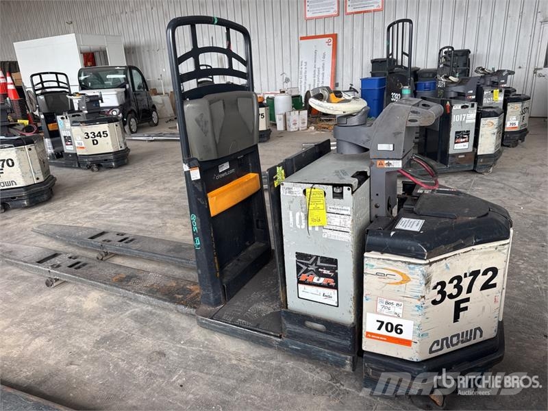 Crown PC4500-80 8000 lb Electric Pallet Jack Ručni paletar