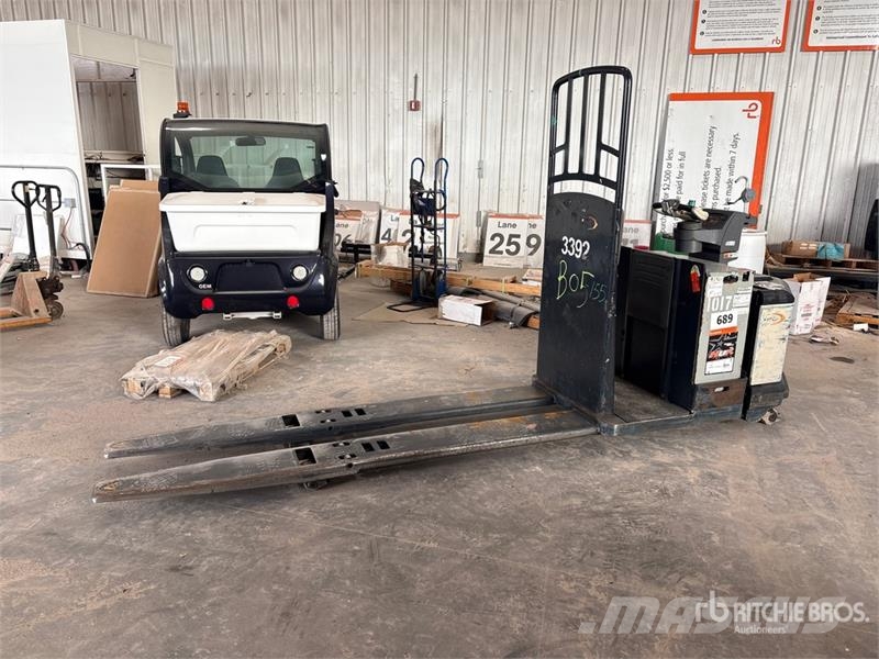 Crown PC4500-80 8000 lb Electric Pallet Jack Ručný paletový vozík
