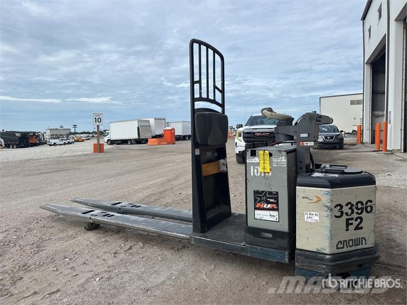 Crown PC4500-80 8000 lb Electric Pallet Jack Ručný paletový vozík