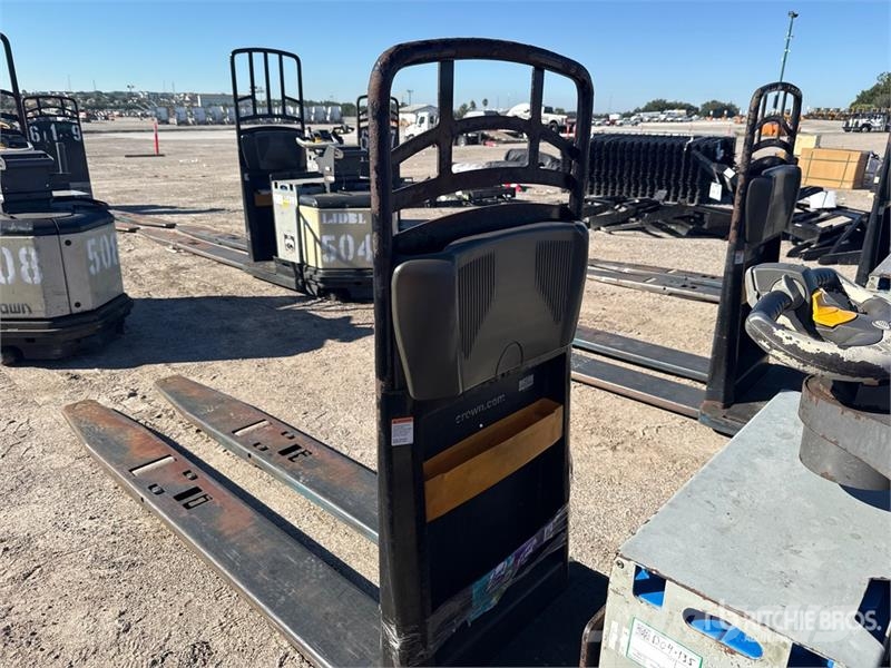 Crown PC4500-80 8000 lb Pallet Jack Kézi raklapemelő