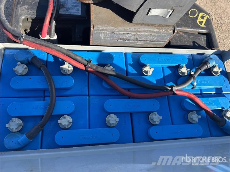 Crown PC4500-80 8000 lb Pallet Jack Kézi raklapemelő
