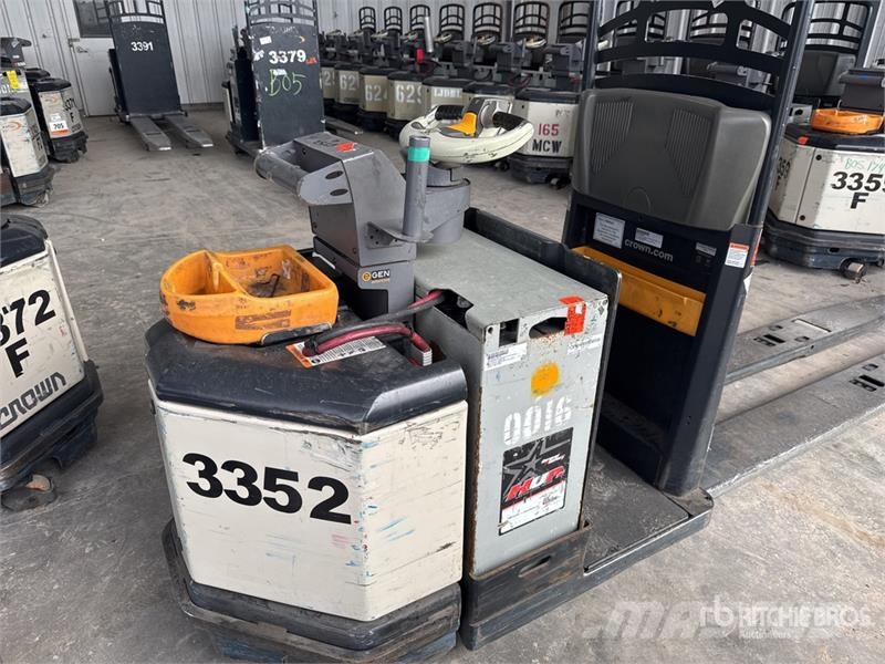 Crown PC4500-80 8000 lb Electric Pallet Jack Ručni paletar