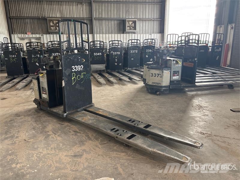 Crown PC4500-80 8000 lb Electric Pallet Jack Ručný paletový vozík