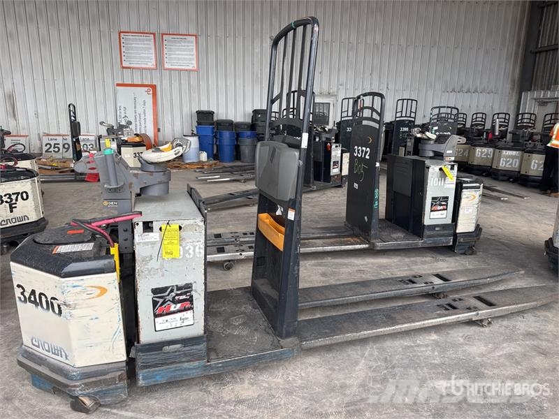 Crown PC4500-80 8000 lb Electric Pallet Jack 手拉式油壓拖板車