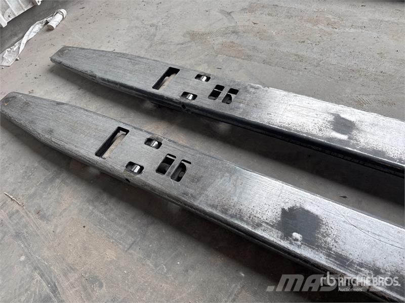 Crown PC4500-80 8000 lb Electric Pallet Jack 手拉式油壓拖板車