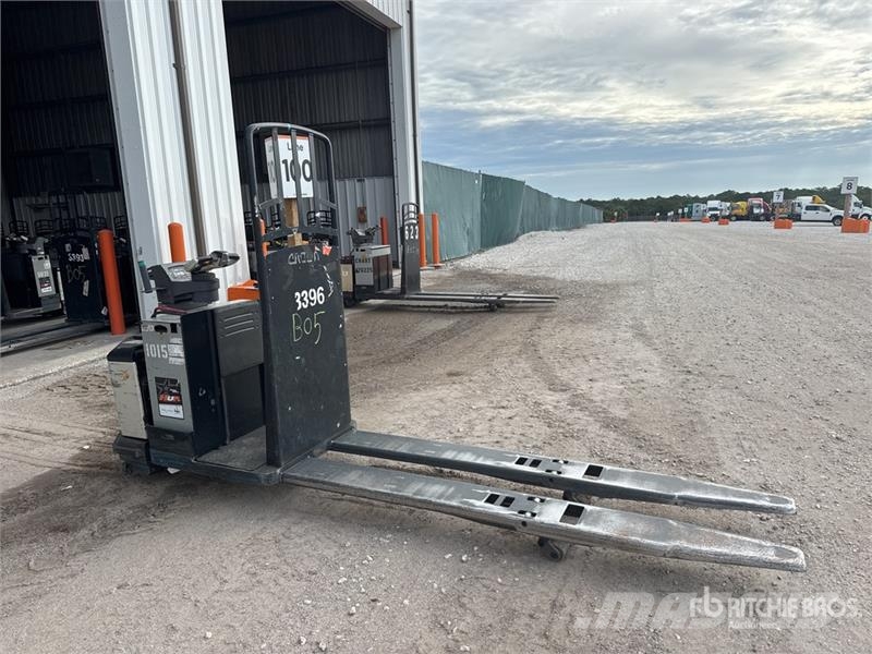 Crown PC4500-80 8000 lb Electric Pallet Jack Ručni paletar