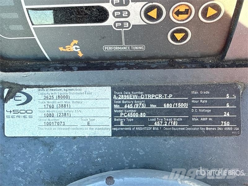 Crown PC4500-80 8000 lb Pallet Jack 手动码垛机