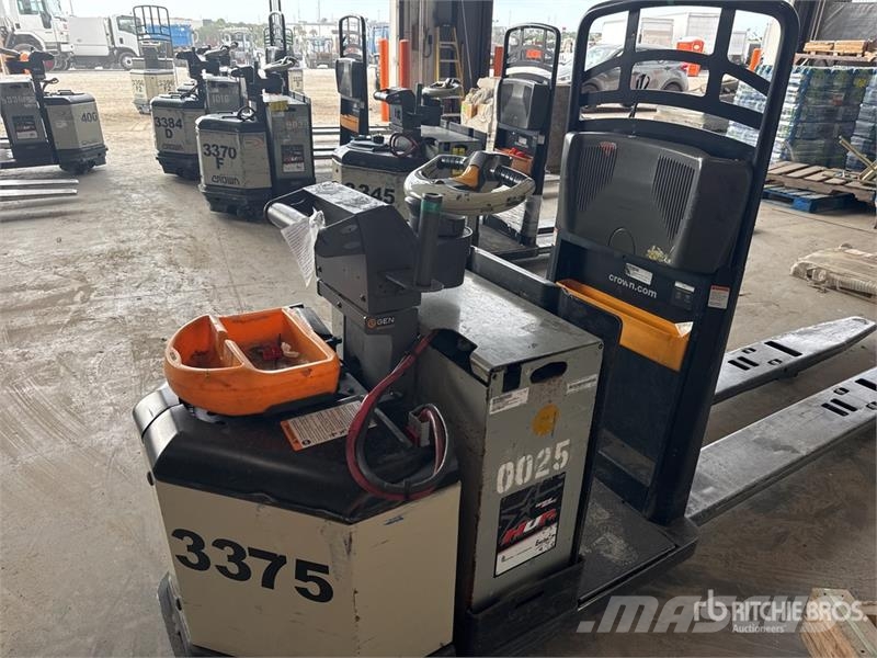 Crown PC4500-80 8000 lb Electric Pallet Jack Ручные гидравлические тележки