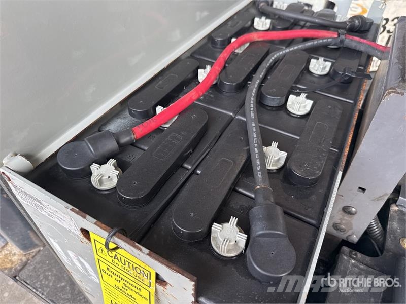 Crown PC4500-80 8000 lb Electric Pallet Jack Ručni paletar