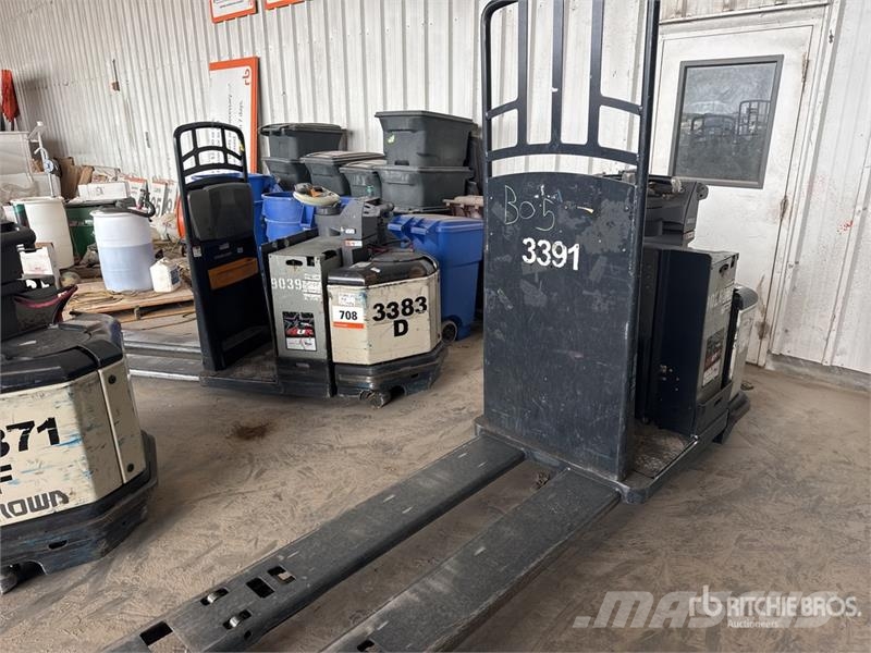Crown PC4500-80 8000 lb Electric Pallet Jack Transpaletas Manuales