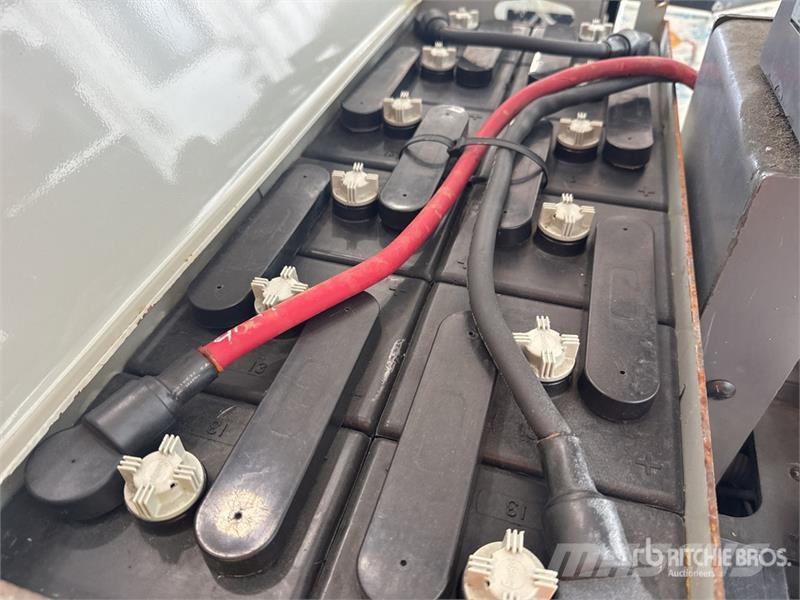 Crown PC4500-80 8000 lb Electric Pallet Jack Ručni paletar