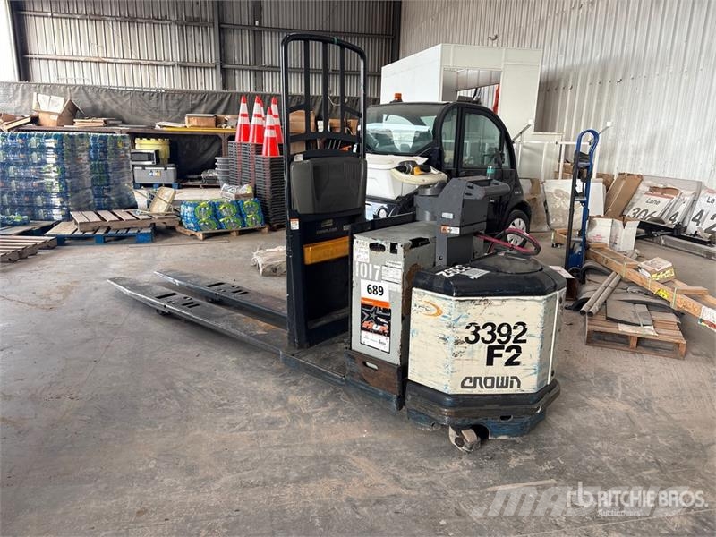 Crown PC4500-80 8000 lb Electric Pallet Jack Ručný paletový vozík