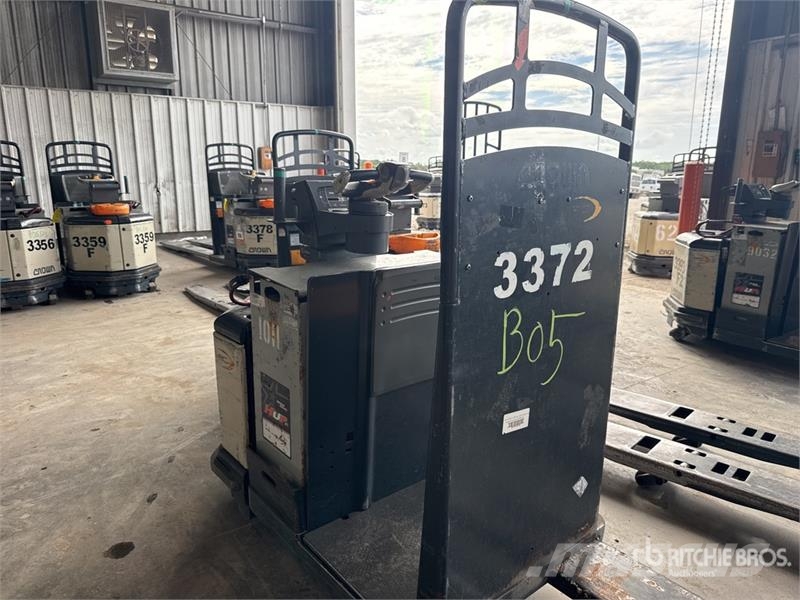 Crown PC4500-80 8000 lb Electric Pallet Jack Ručni paletar