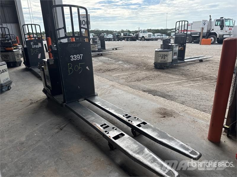 Crown PC4500-80 8000 lb Electric Pallet Jack Ručni paletar