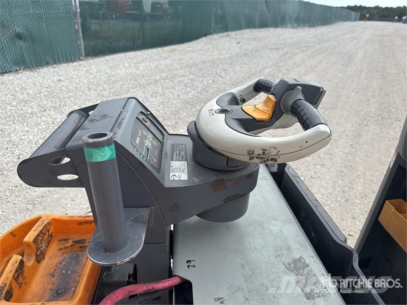 Crown PC4500-80 8000 lb Electric Pallet Jack Ručni paletar