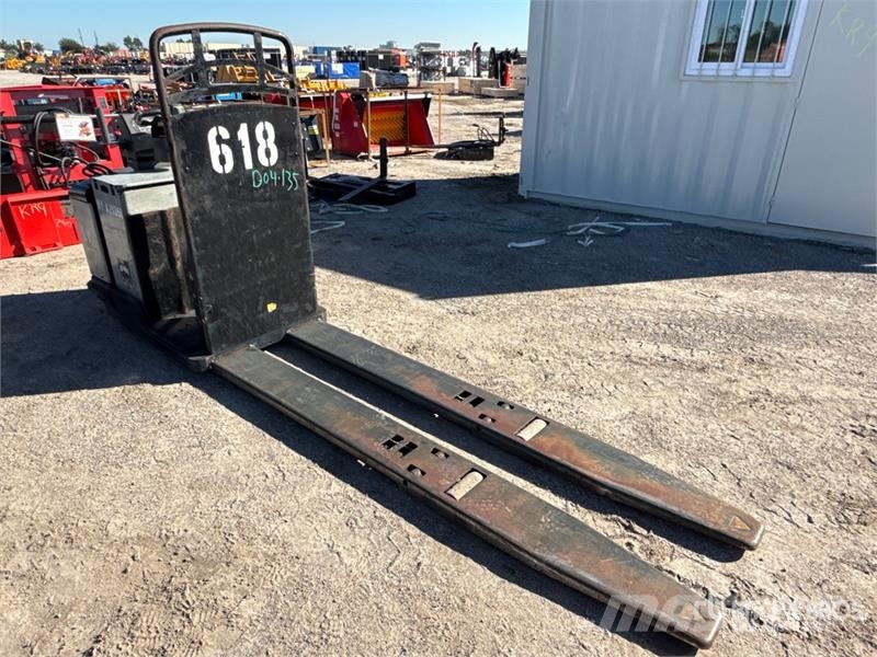 Crown PC4500-80 8000 lb Pallet Jack Kézi raklapemelő