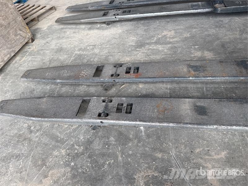 Crown PC4500-80 8000 lb Electric Pallet Jack Ručni paletar