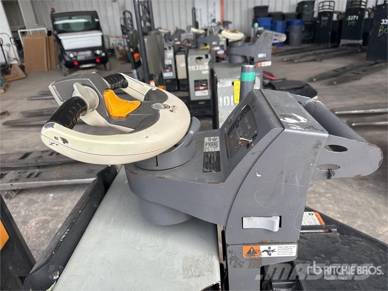 Crown PC4500-80 8000 lb Electric Pallet Jack Ručni paletar