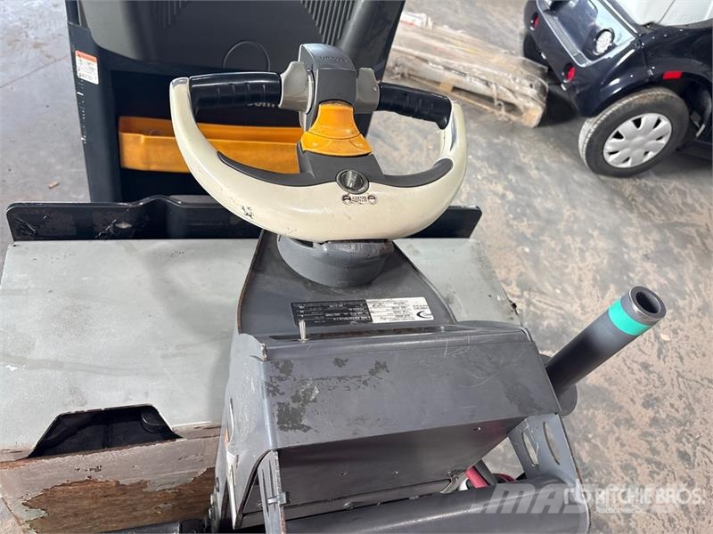 Crown PC4500-80 8000 lb Electric Pallet Jack Ručný paletový vozík