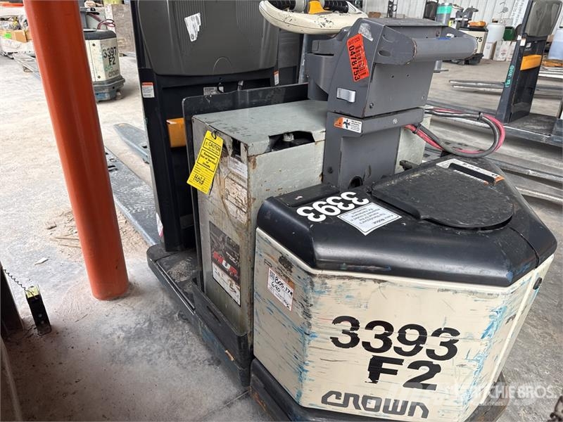 Crown PC4500-80 8000 lb Electric Pallet Jack Ručni paletar