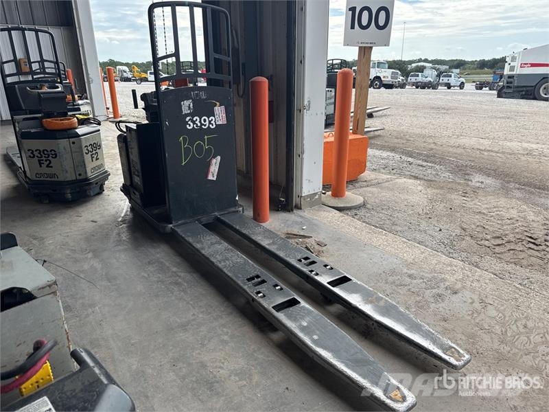 Crown PC4500-80 8000 lb Electric Pallet Jack Ručni paletar