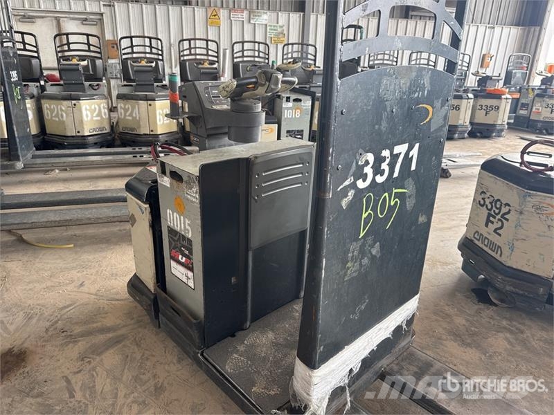 Crown PC4500-80 8000 lb Electric Pallet Jack 手拉式油壓拖板車