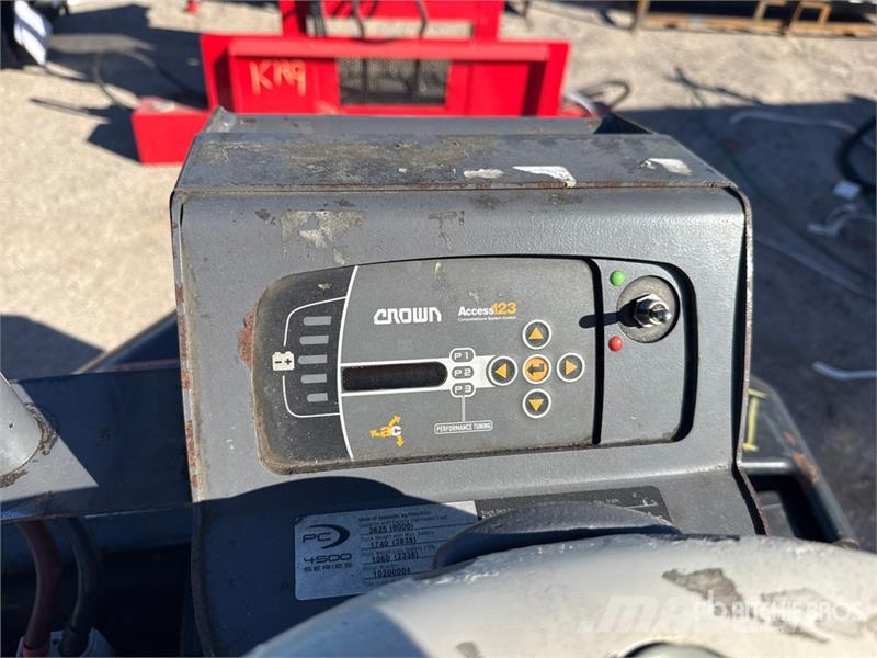 Crown PC4500-80 8000 lb Pallet Jack Kézi raklapemelő