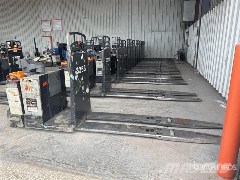 Crown PC4500-80 Pallet Jack 手拉式油壓拖板車