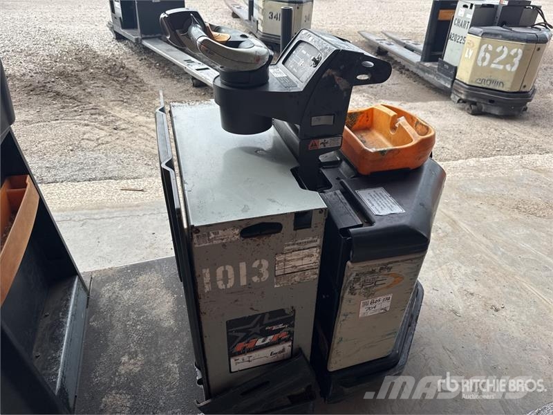 Crown PC4500-80 Pallet Jack 手拉式油壓拖板車