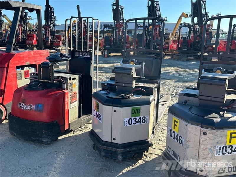 Crown PC4500 8000 lb Electric Rider Pallet Jack Hand pallet truck