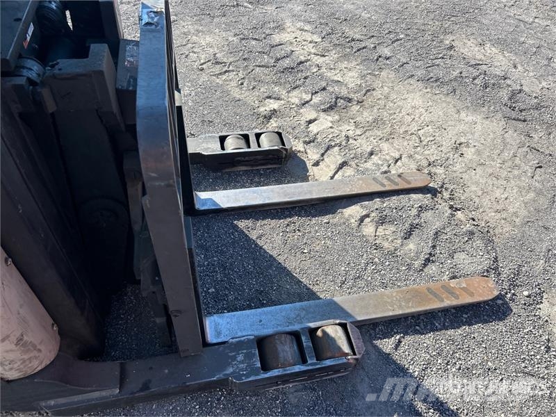 Crown RD5525-30 3000 lb Electric Forklift Carrelli elevatori elettrici