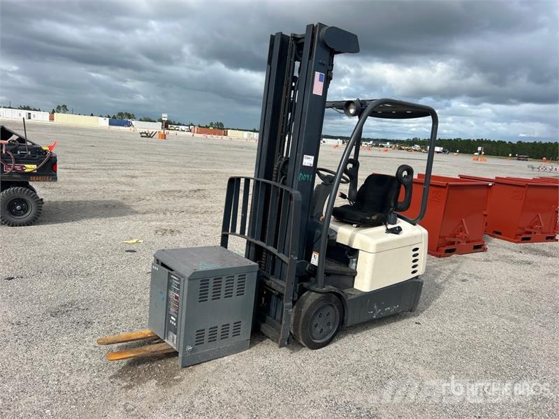 Crown SC 4010-30 TT226 2500 lb Electric Forklift Elektrostapler
