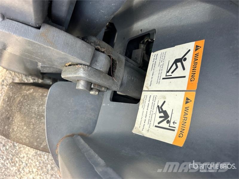 Crown SC 4010-30 TT226 2500 lb Electric Forklift Elektrostapler