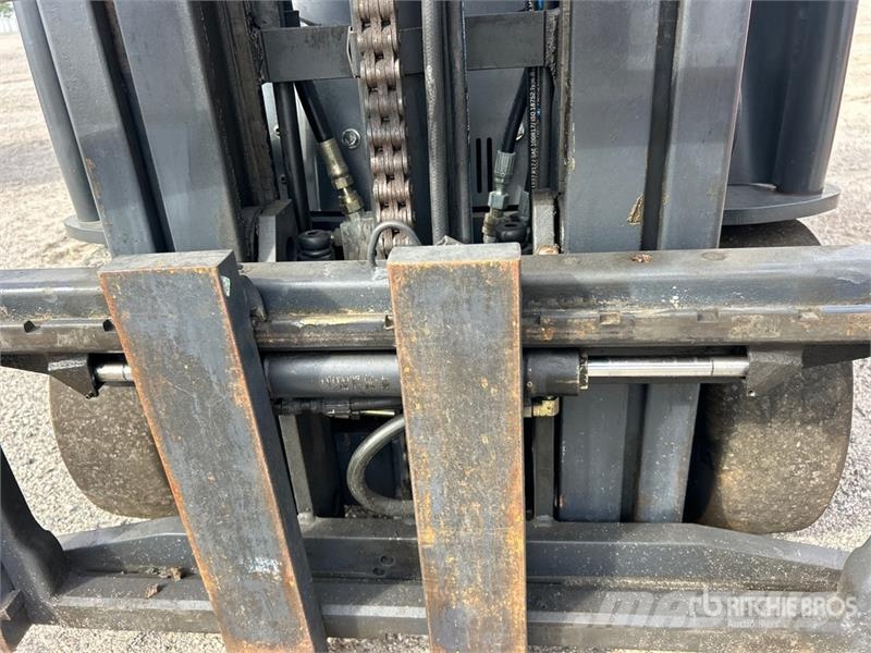 Crown SC 4010-30 TT226 2500 lb Electric Forklift Elektrostapler