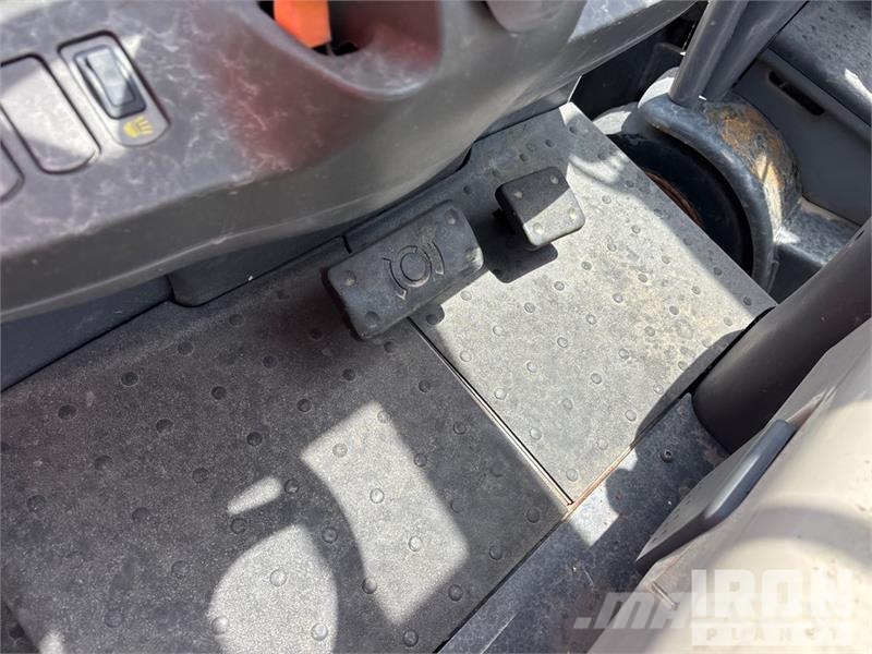 Crown sc5245-40 4000 lb Forklift شاحنات ذات رافعات شوكية تعمل بالكهرباء