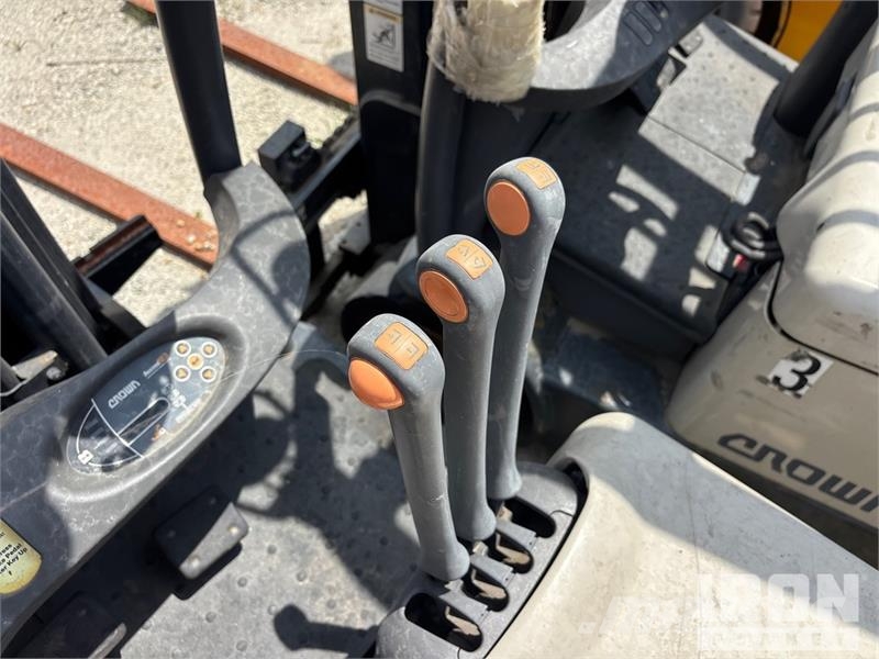 Crown sc5245-40 4000 lb Forklift شاحنات ذات رافعات شوكية تعمل بالكهرباء