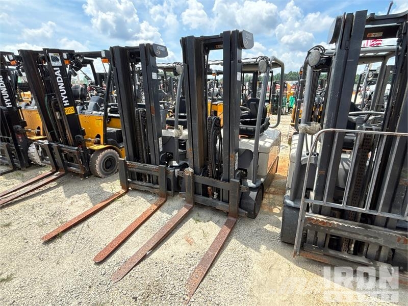 Crown sc5245-40 4000 lb Forklift شاحنات ذات رافعات شوكية تعمل بالكهرباء