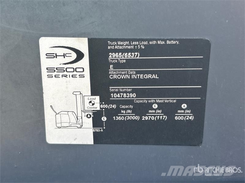 Crown SHC5540-30 3000 lb Electric Stacker Apiladoras eléctricos
