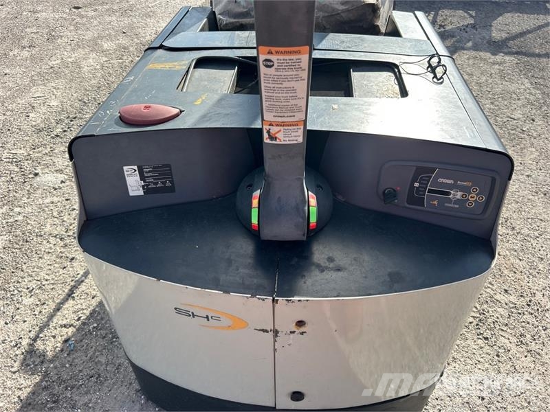 Crown SHC5540-30 3000 lb Electric Stacker Apiladoras eléctricos