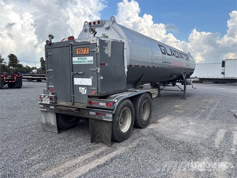 Cryogenic Vessel Alternatives Princess 7075 gal T/ Equipamentos de processamento
