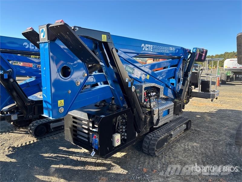 CTE 230 Articulating Boom Lift Karos emelők