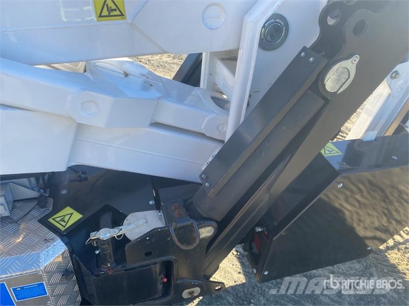 CTE TRACCESS 270 Crawler Diesel Articulating Boom Lift Articulated boom lifts