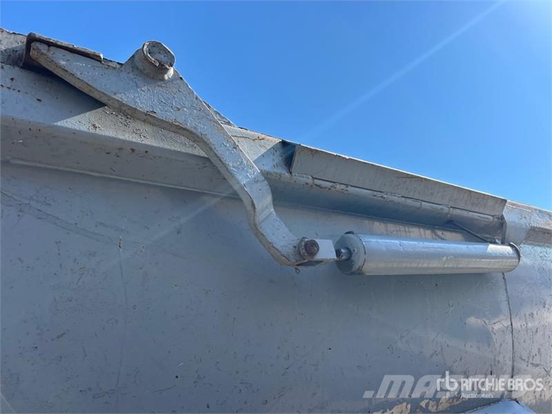  CTS 32 ft T/A Quarter Frame End Dump Trailer Kipper