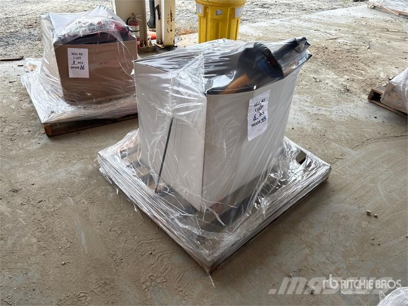 Cub Cadet of (6) Cub Cadet Tool Kit Ostale komponente za građevinarstvo